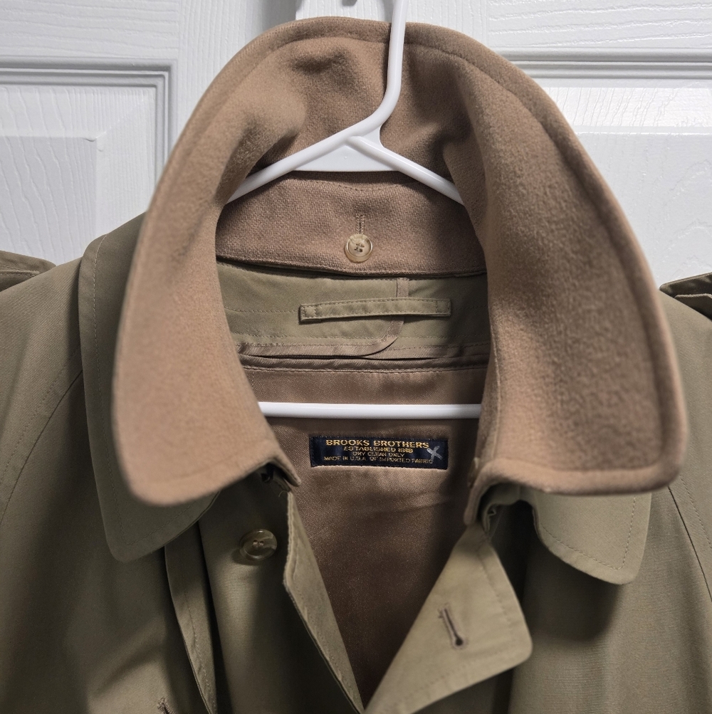 Vintage Late 80s-Early 90s Brooks Brothers Trench Coat w/ Zip In Wool Liner - Picture 4 of 11